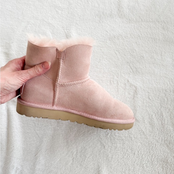 UGG Mini Bailey Button Boots Blush Pink Suede Women’s Size 7 - Picture 11 of 13